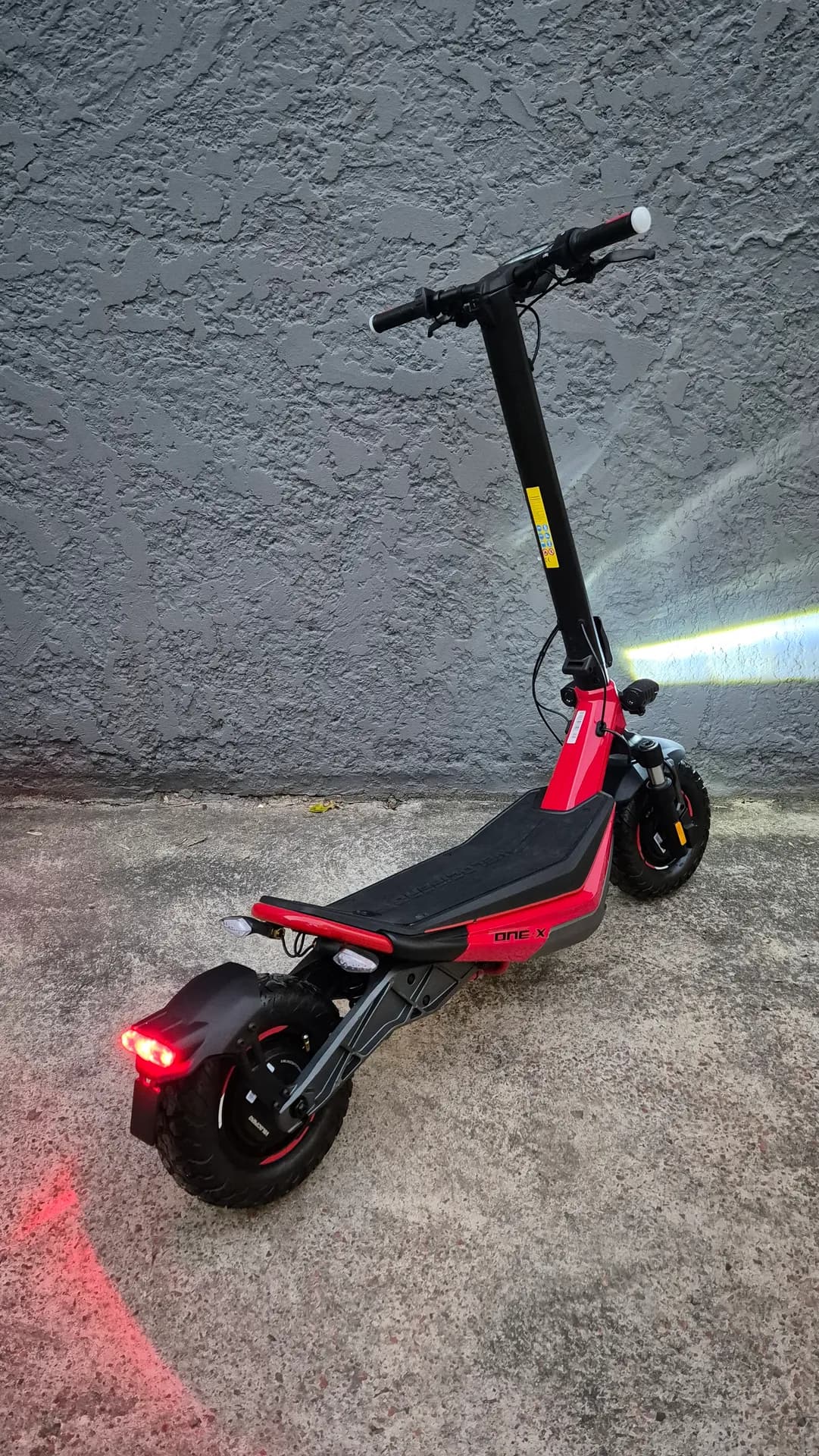 Velocifero Onex dual motor 2
