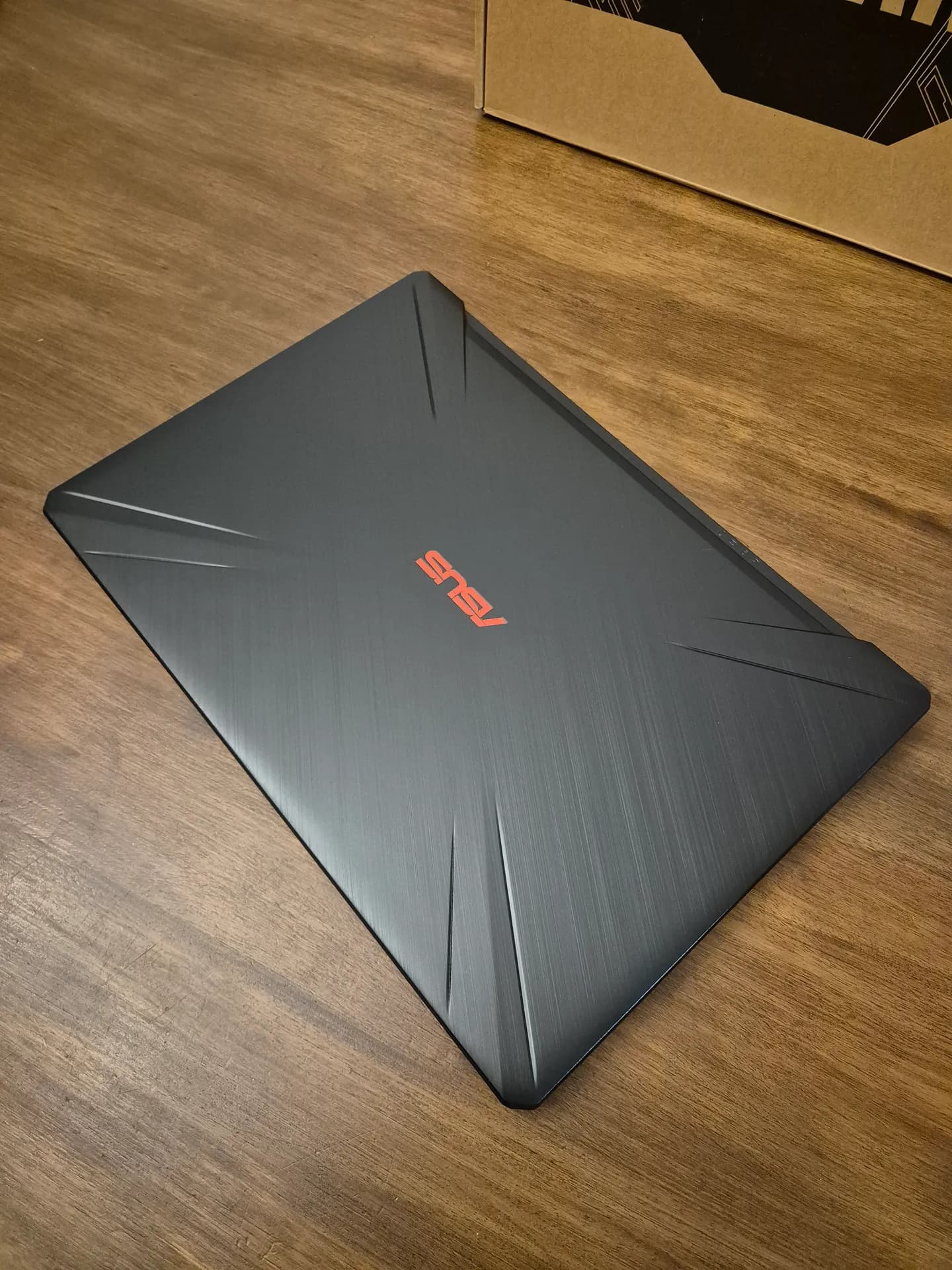 Laptop Gamer Asus FX705GM 17' - 16GB - 1TB - Nvidia GTX 3GB Igual a nueva 4